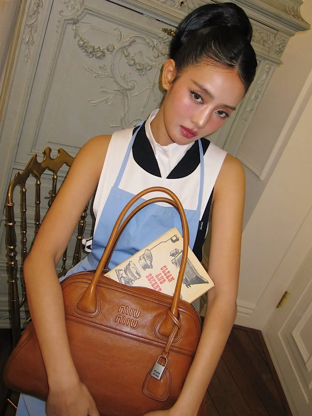 (G)I-DLE’s Minnie stuns, sharing a chic day out with her Miu Miu bag