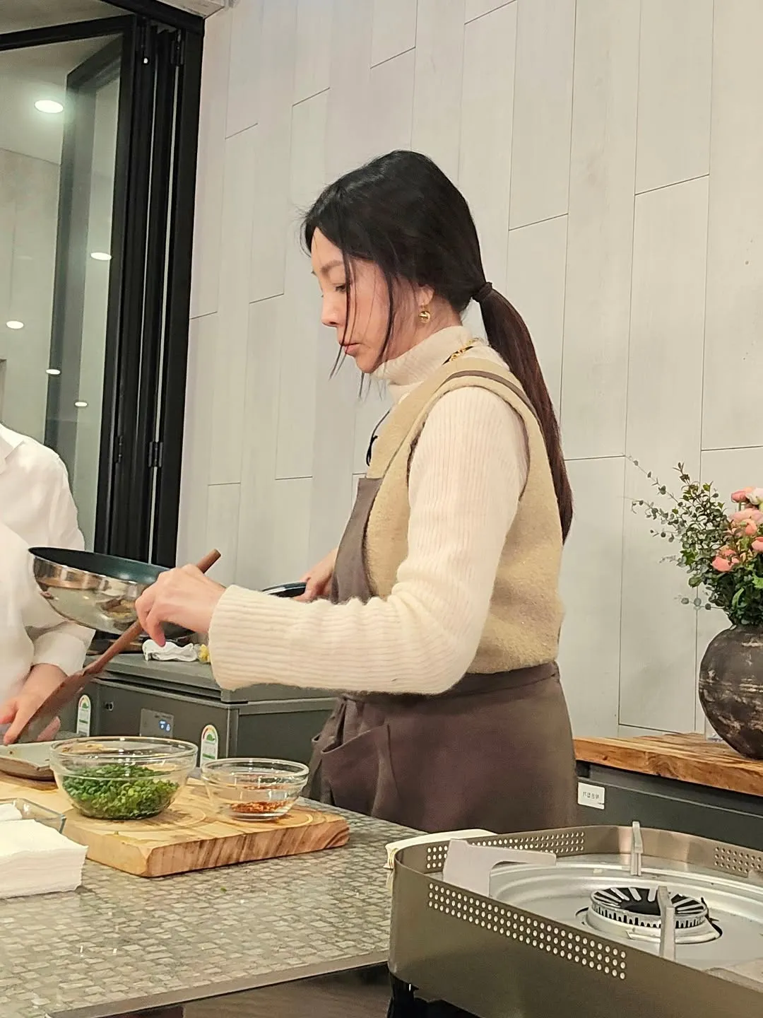 Jung Ga-eun, Aktris, Jalan-jalan di Seoul, Bunga, Memasak