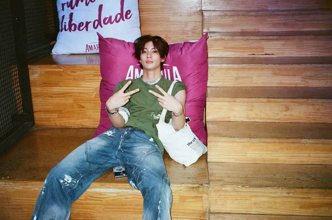 ลุคสบายๆ ในเลานจ์ ชีวิตประจำวันของ RIIZE