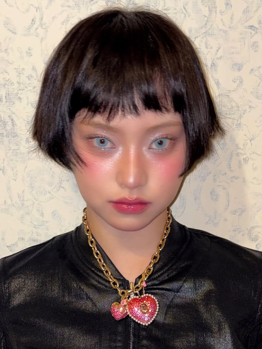 Kiki 发布独特魅力的 Instagram 更新