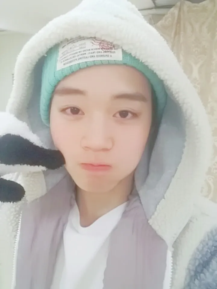 박지훈, YYEntertainment, 셀카, 감사인사, 팬반응