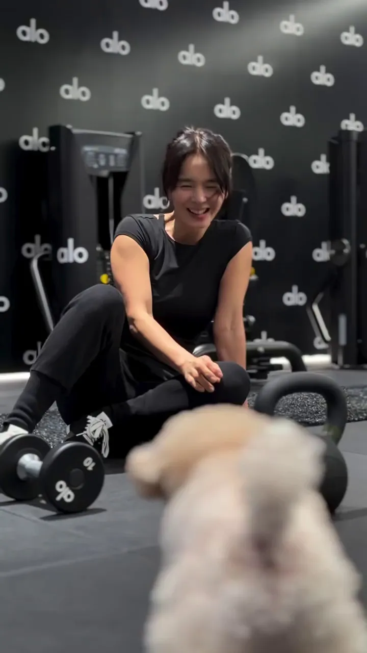 Jung Hye-young, olahraga, anjing