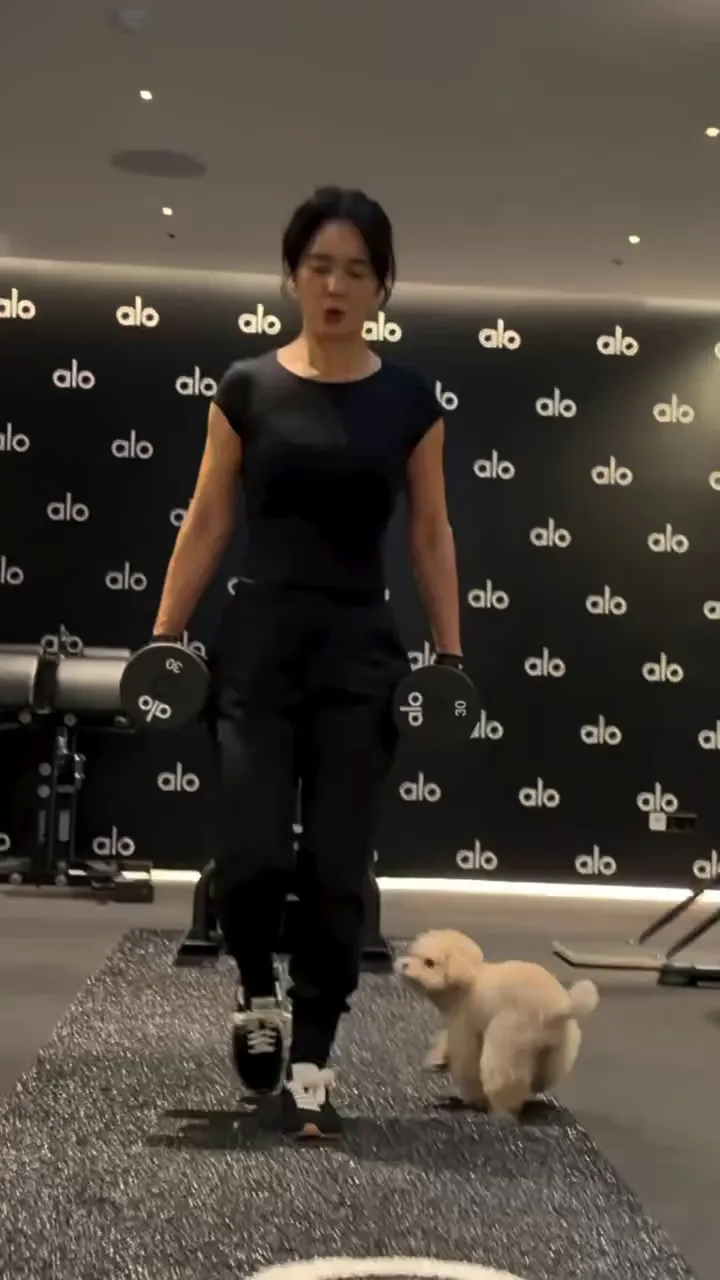 Jung Hye-young, olahraga, anjing