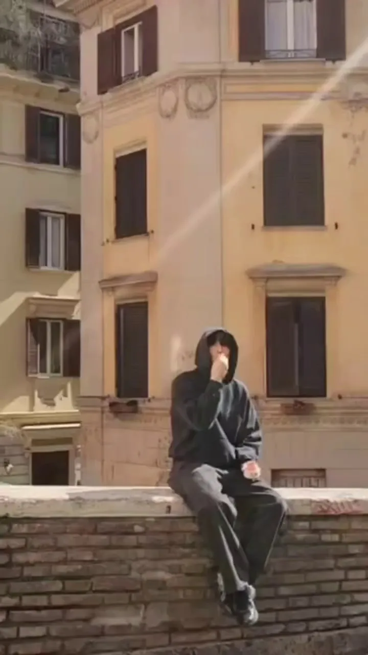 Gong Yoo, Aktor, Unggah foto