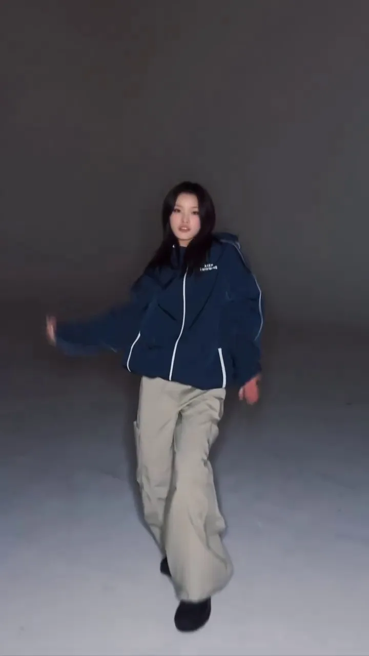 ILLIT, ca sĩ, cập nhật