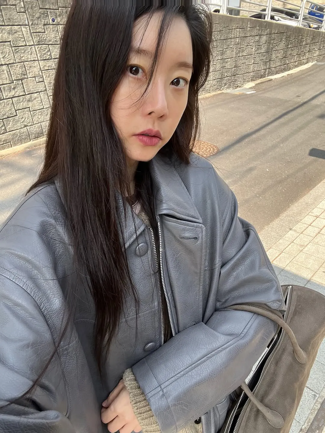 봄을 만끽하는 걸스데이 소진, 팬들과 소통하다