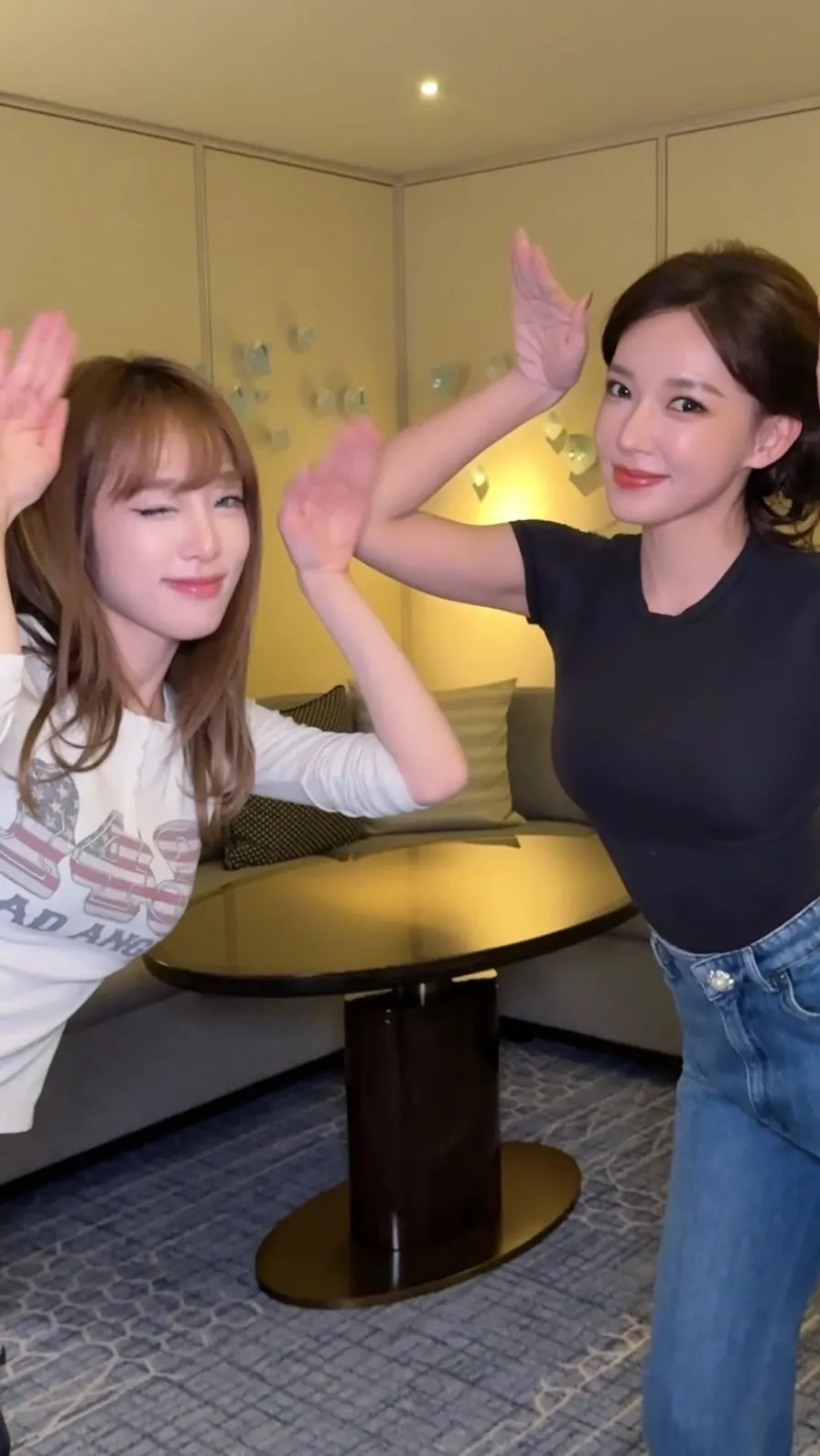 Choi Yena comparte un momento encantador con Cheng Xiao