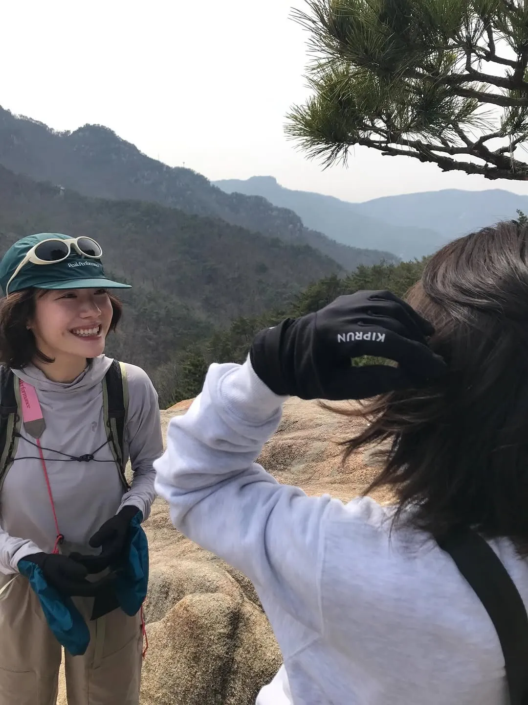 So Joo-yeon, Diễn viên, Leo núi