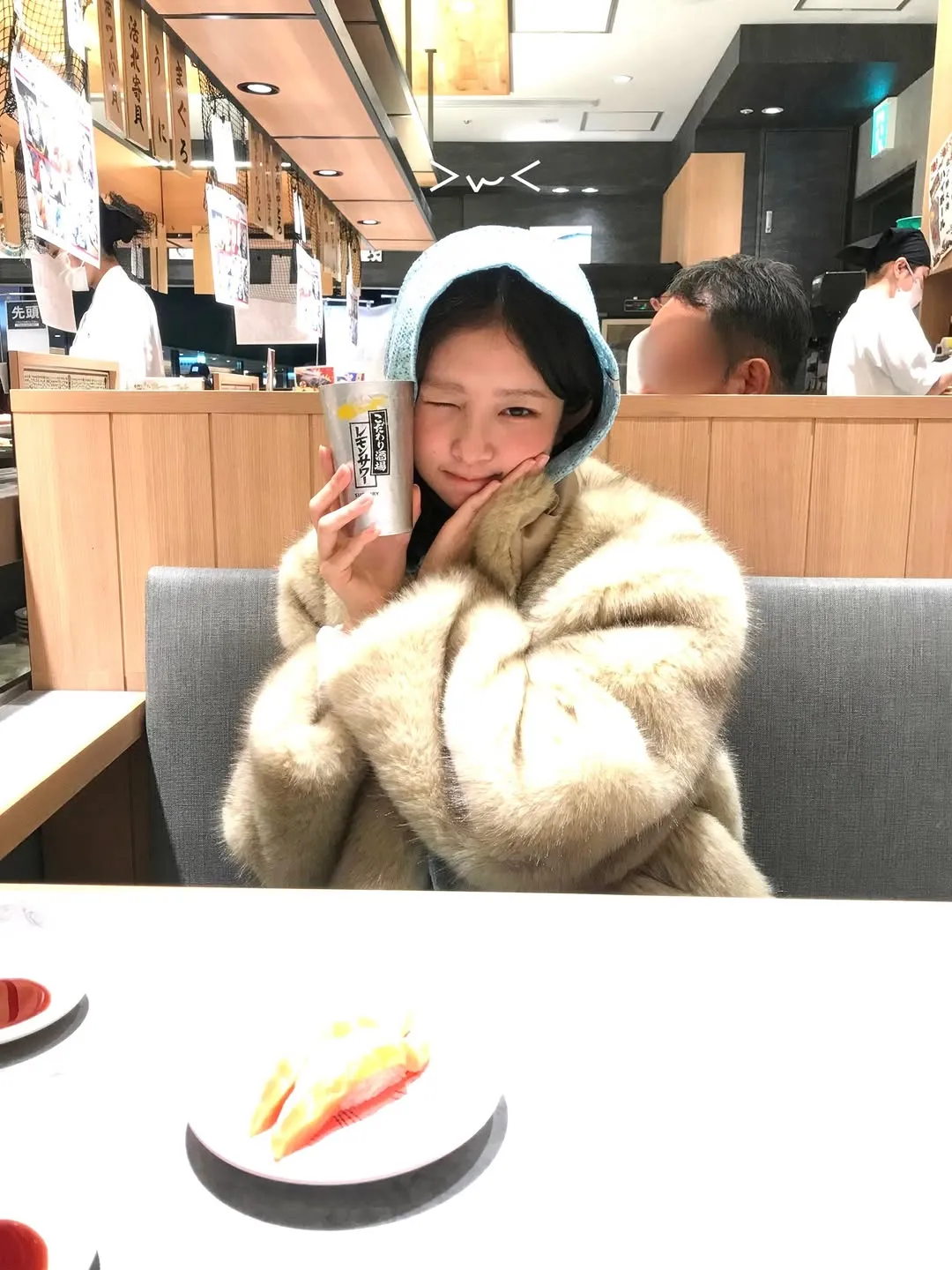 IVE's Rei Melts Fans With Adorable Everyday Update