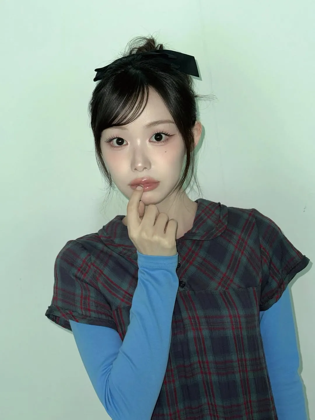 Suhyeon tung bản cập nhật Instagram đầy cuốn hút