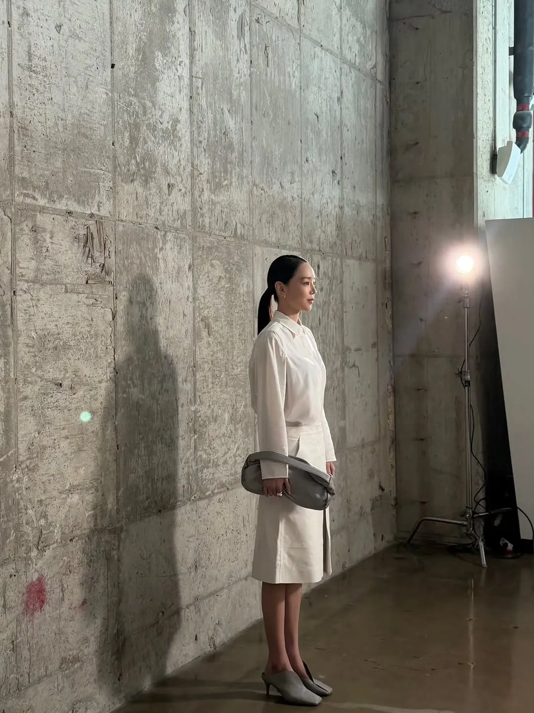 Shin Hye Sun Stuns In An Elegant All-White Look
