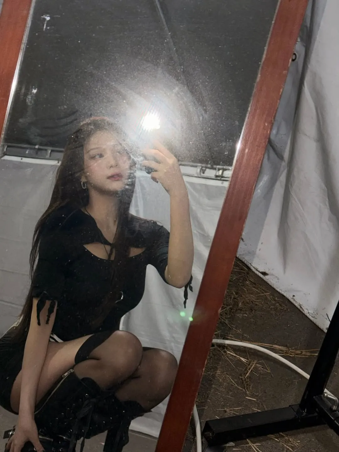 ออมจี (VIVIZ), ไอดอล, ผมสีน้ำตาล