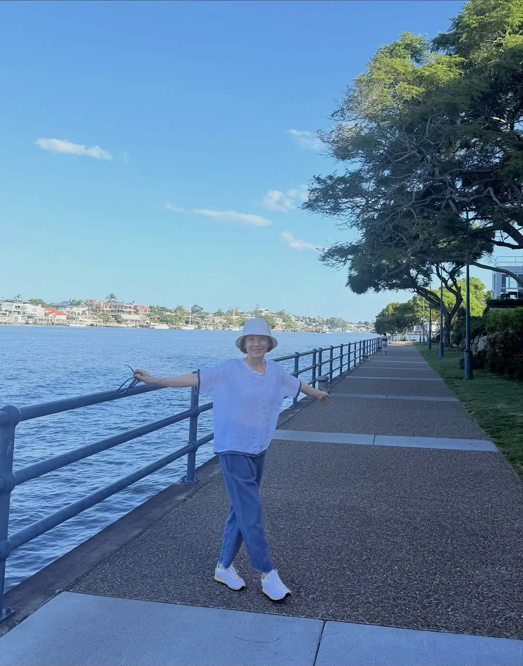 チョン・リョウォン, 女優, 散歩