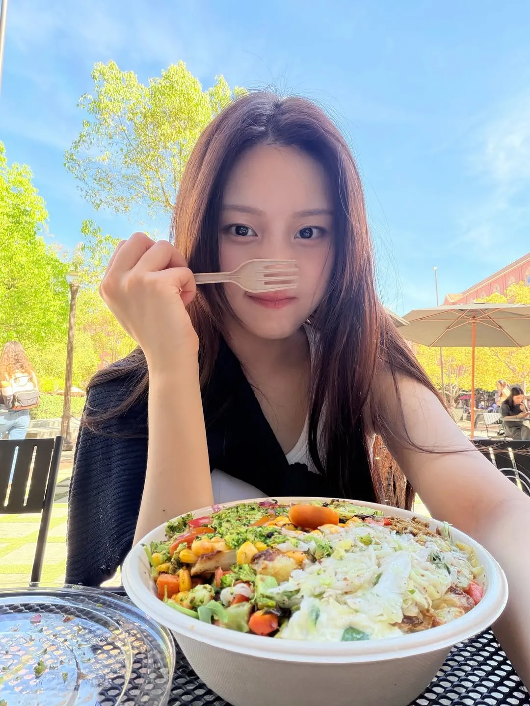 VIVIZ, Umji, Instagram, actualización, almuerzo