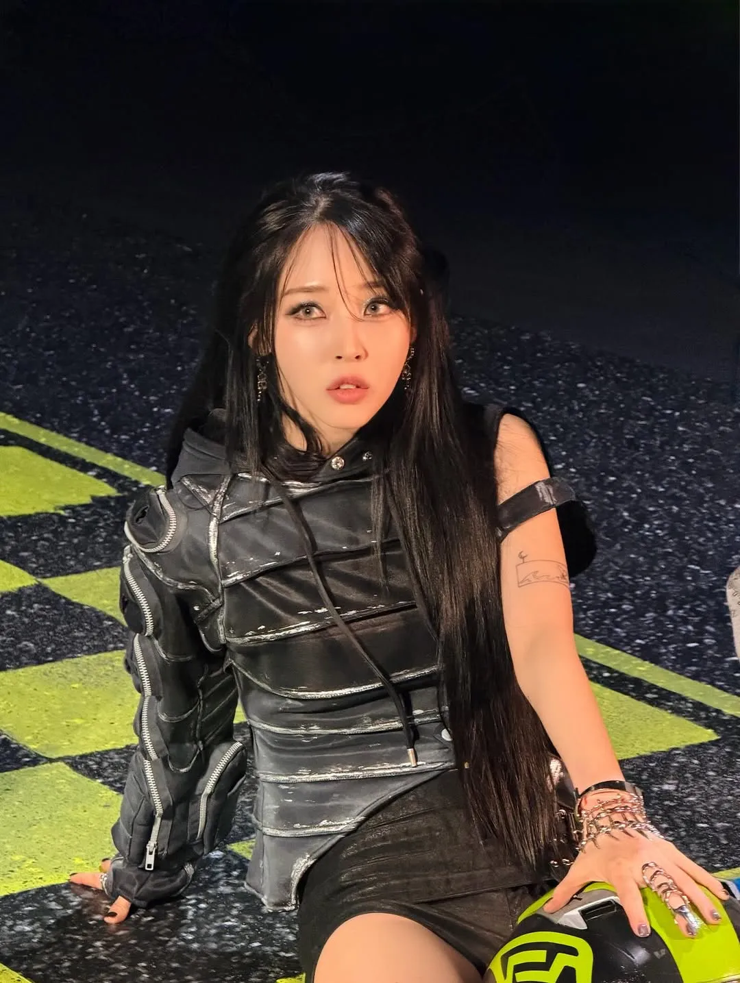 Moonbyul, Penyanyi, Instagram