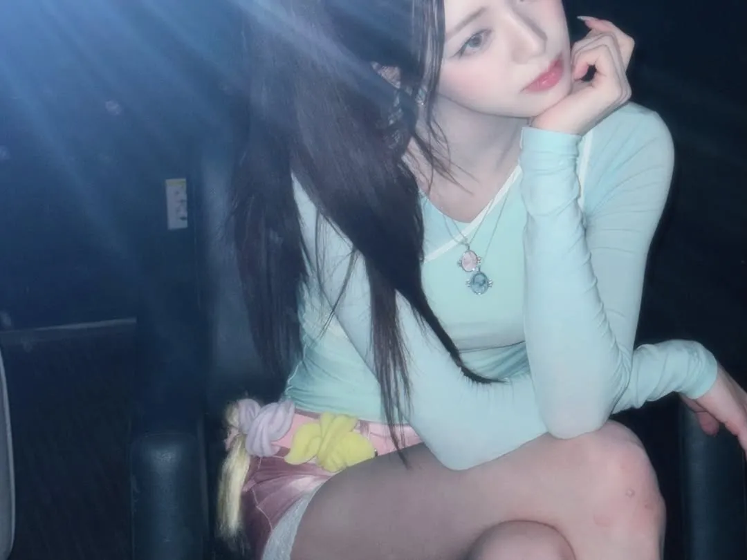 Yuna de ITZY, Cantante, Actualización en Instagram