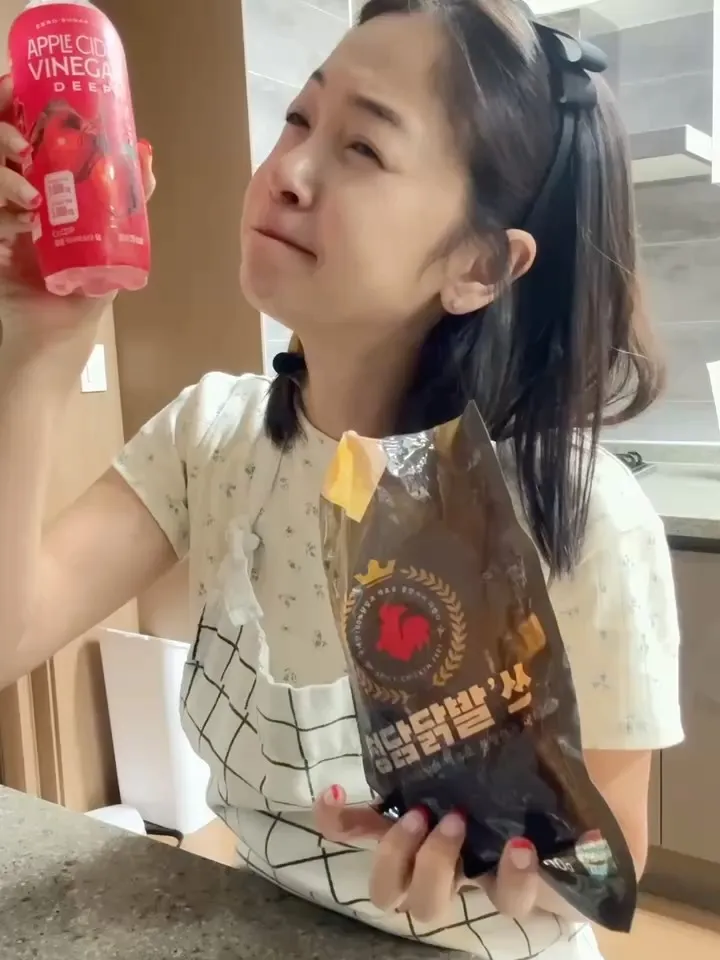 金宝美, 艺人, 清潭鸡爪