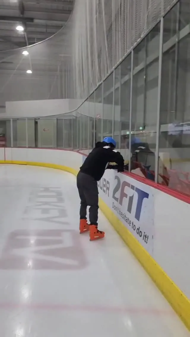 Kim Jung-hoon se lanza al reto del patinaje sobre hielo y conquista a sus fans