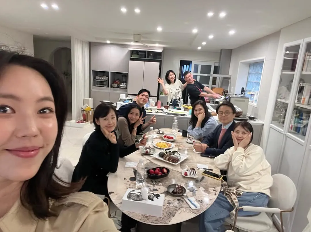 โอ ยุนอา เผยภาพนัดพบสุดอารมณ์ดี