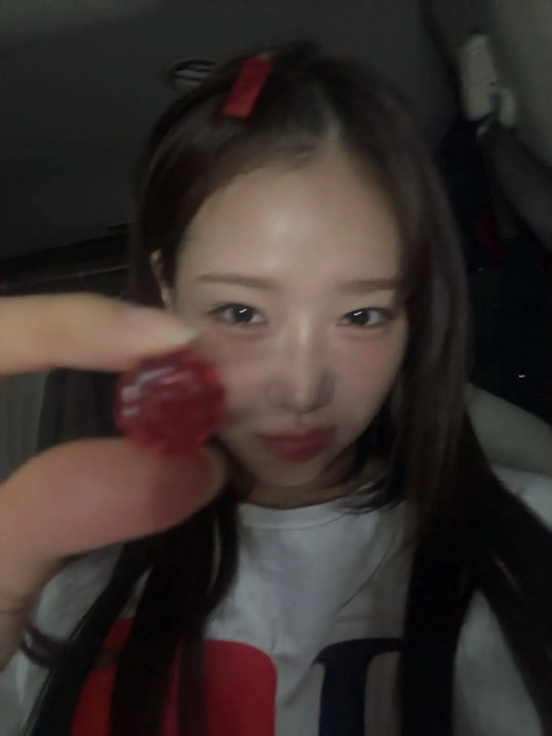 Choi Yoojung, snack, vibe, joy, photo