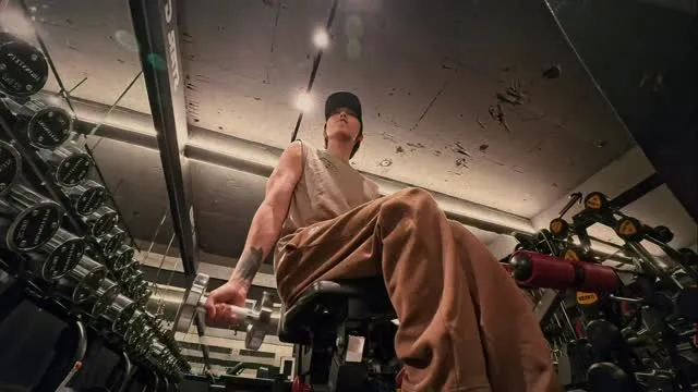 Lee Hong-gi, workout, editing, Instagram, update