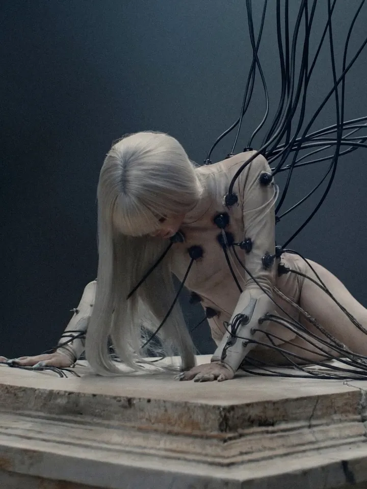 리사, Anyma, 콜라보, 곡, 발매