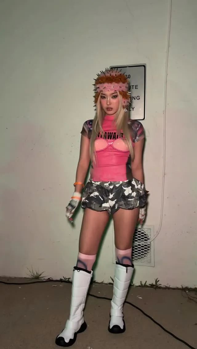 공식 캣츠아이, K-pop, 팬미팅, 주차장, 만남