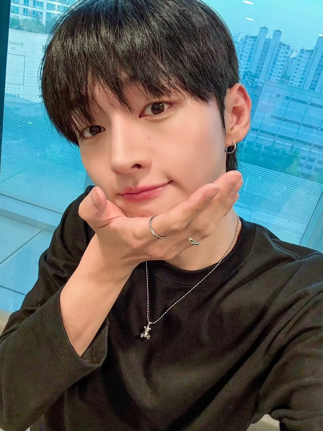 Yoon Ji-sung, YOONJISUNG, SBS Power FM, Love Game de Park So-hyun, perfeito