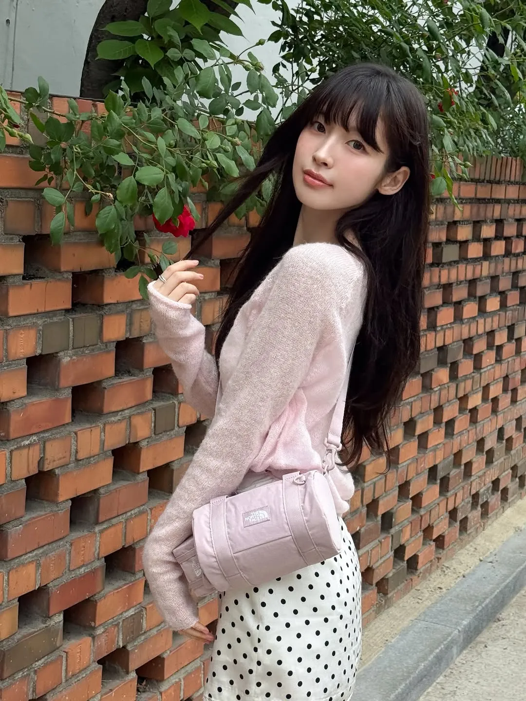 OH MY GIRL, Arin, mini bag, fashion, ad