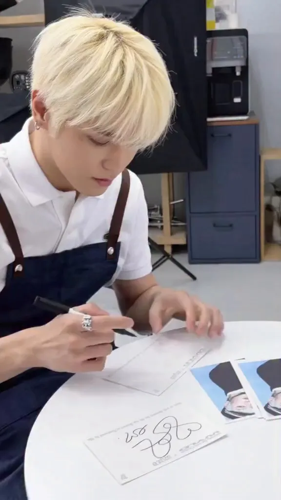 NCT, Taeyong, album, signed, 2026