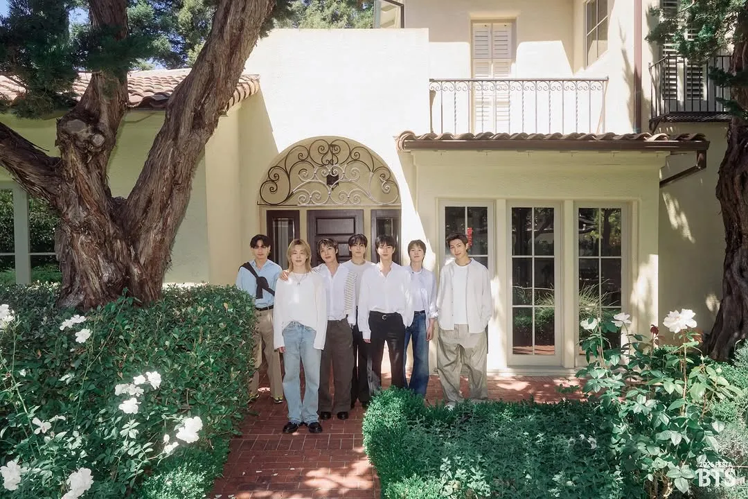 BTS, BTS, family photo, 2026BTSFESTA, 13thAnniversary