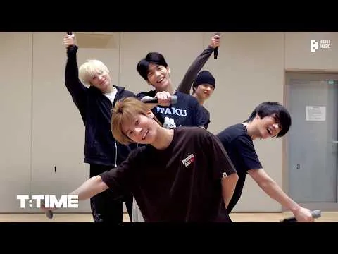 TXT公开“MOACON”舞蹈练习视频