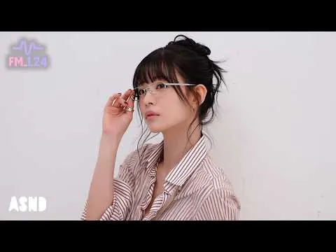 fromis_9 công bố video hậu trường bộ ảnh Singles 'Lee Chaeyoung đẹp lạ thường'