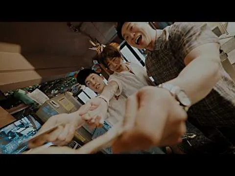 UV ra mắt ca khúc có Choiza góp giọng