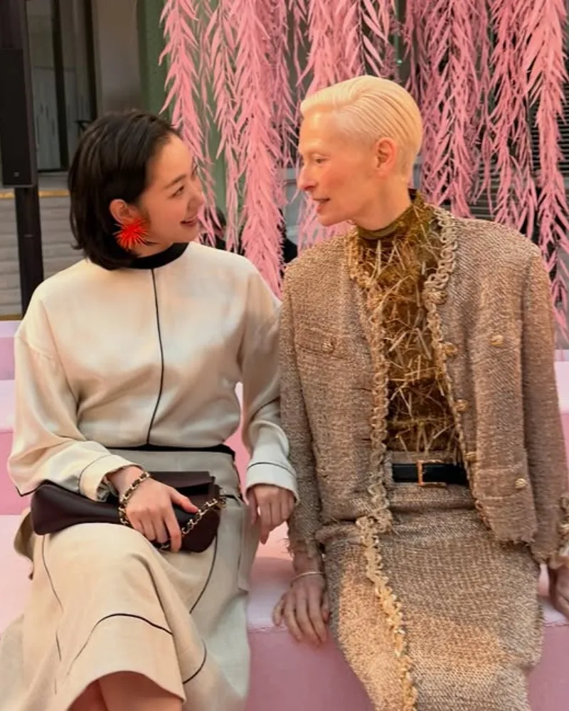 '인간 명품' 김고은, 틸다 스윈튼과 투샷…"분위기부터 달라"