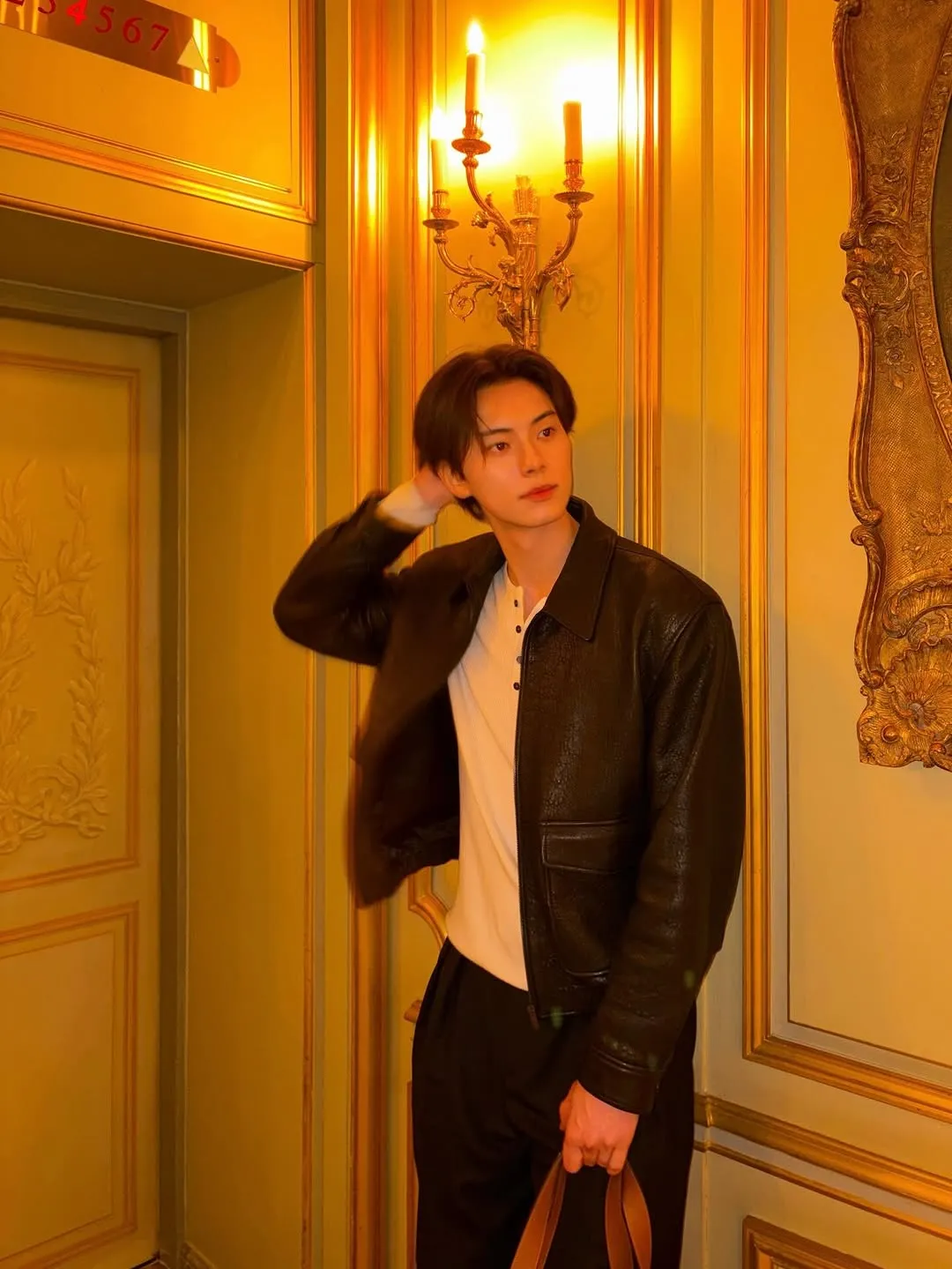 이채민, 배우, 인스타그램, 파리, 넷플릭스, 예능, 대체등산을왜하는건데?, 폭군의셰프, 드라마, 캐셔로