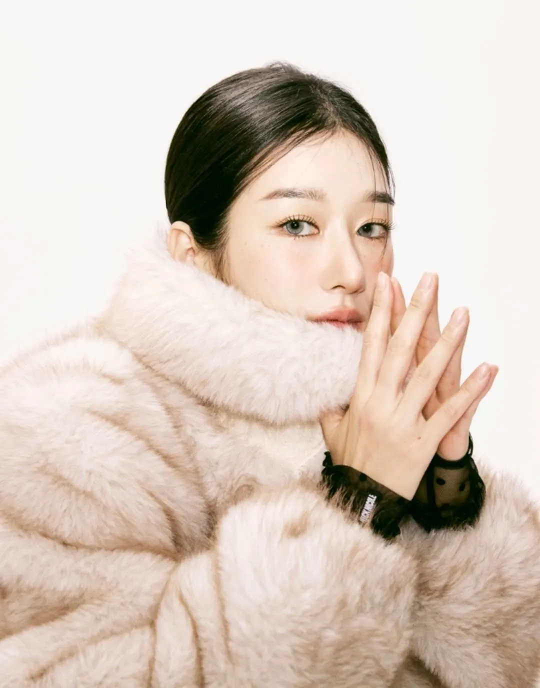 peça, Sa-ui Chanmi, Seo Ye-ji, ensaio fotográfico, NICK&NICOLE, publicidade