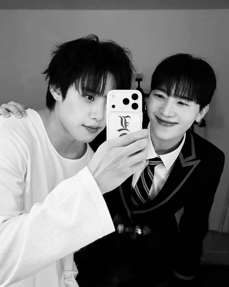 Kim Sung-cheol and Kim Min-seok Go Viral for Offstage Chemistry From Death Note