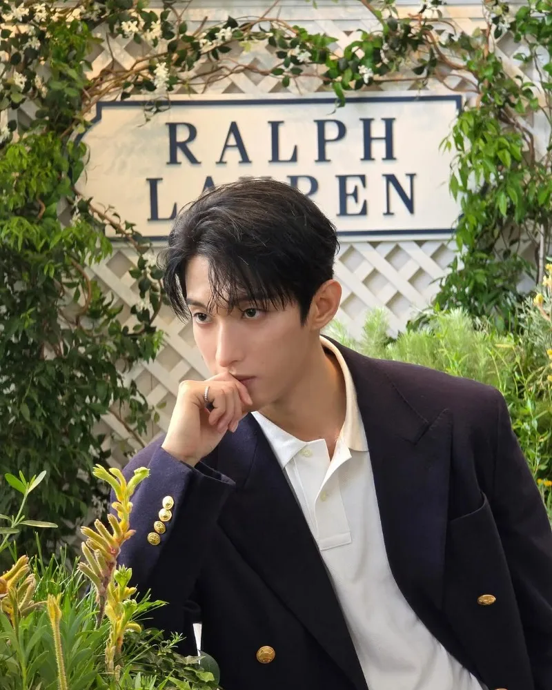 โดคยอมแห่ง SEVENTEEN ออร่าคุณชายบ้านมหาเศรษฐี…บรรยากาศหรูหราสะดุดตา