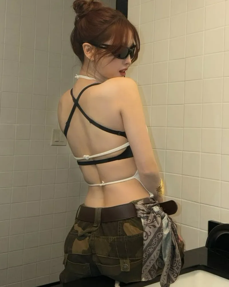 TWICE’s Momo Turns Heads With Elegant Backless Look as Photos Go Viral