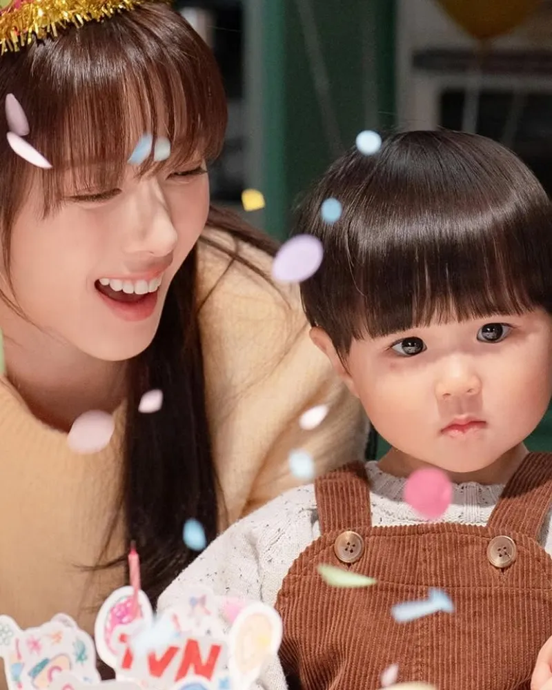 '우주를 줄게' 노정의, 귀여움이 '두 배' 되는 투샷