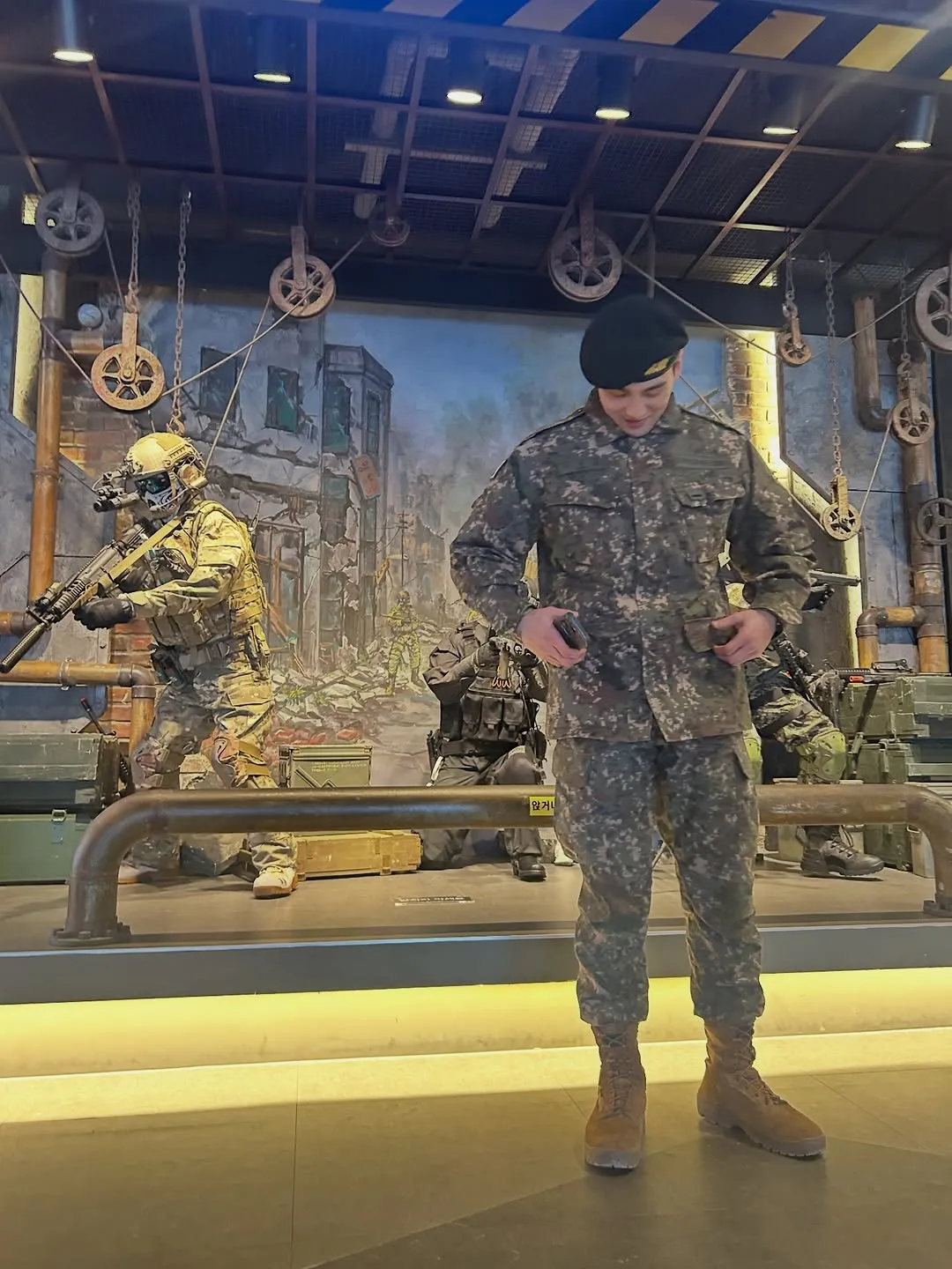 Baekho, Instagram, NU'EST, Kim Jong-hyun, serviço militar, ativo, centro de treinamento, foto