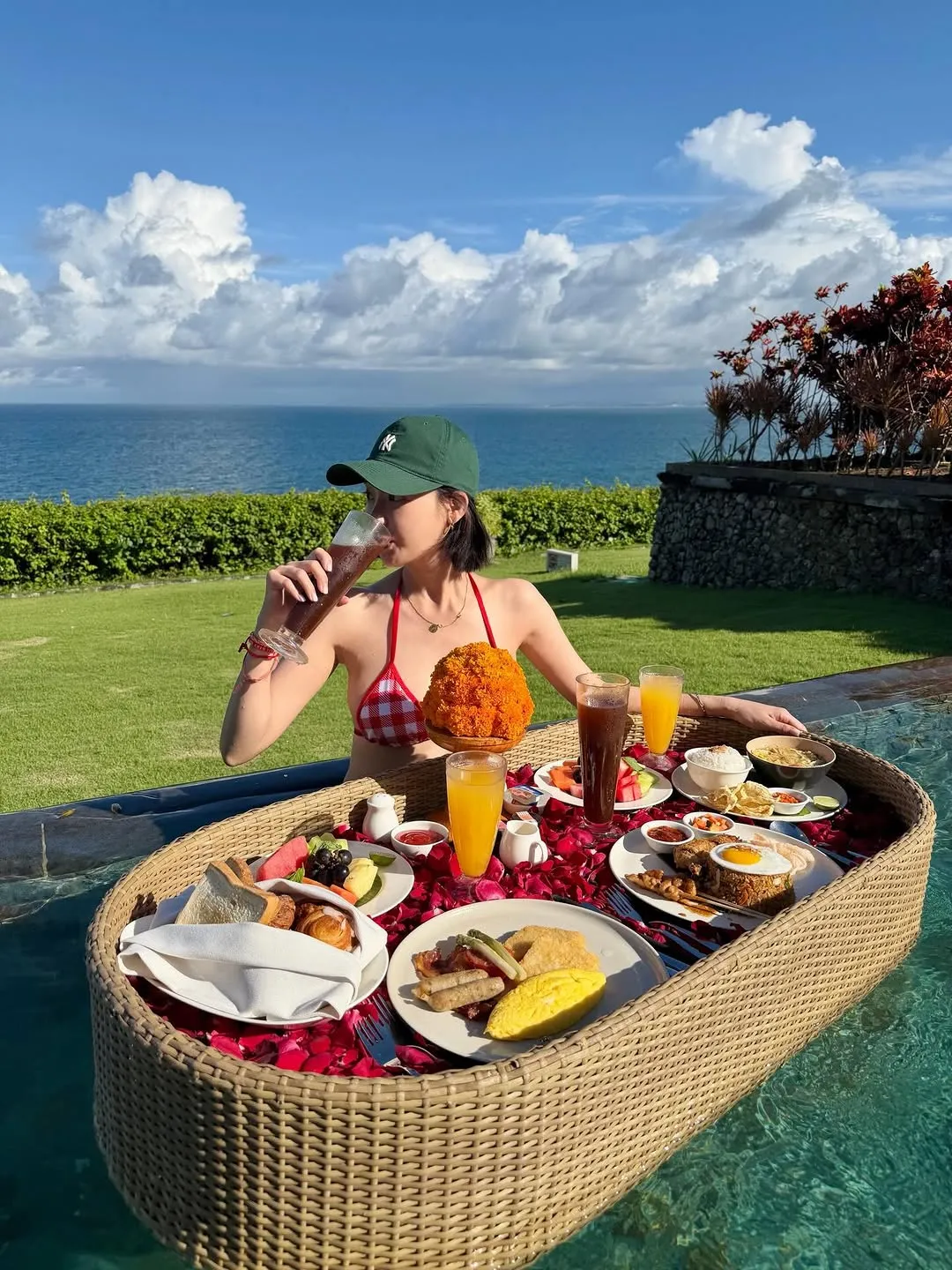 Lee Joo-yeon, After School, Instagram, Bali, corpo, beleza