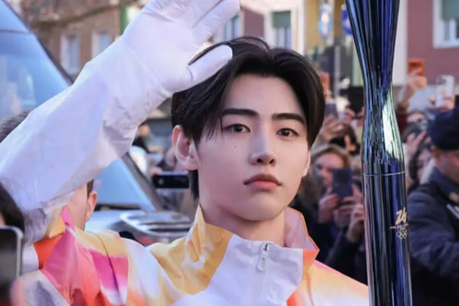 Sunghoon, do ENHYPEN, participa do revezamento da tocha dos Jogos Olímpicos de Inverno de Milão… “Recebi uma energia incrível”