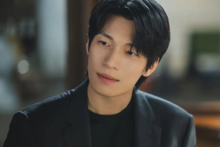 Wi Ha-joon combina acción y romance en 'Siren’s Kiss'