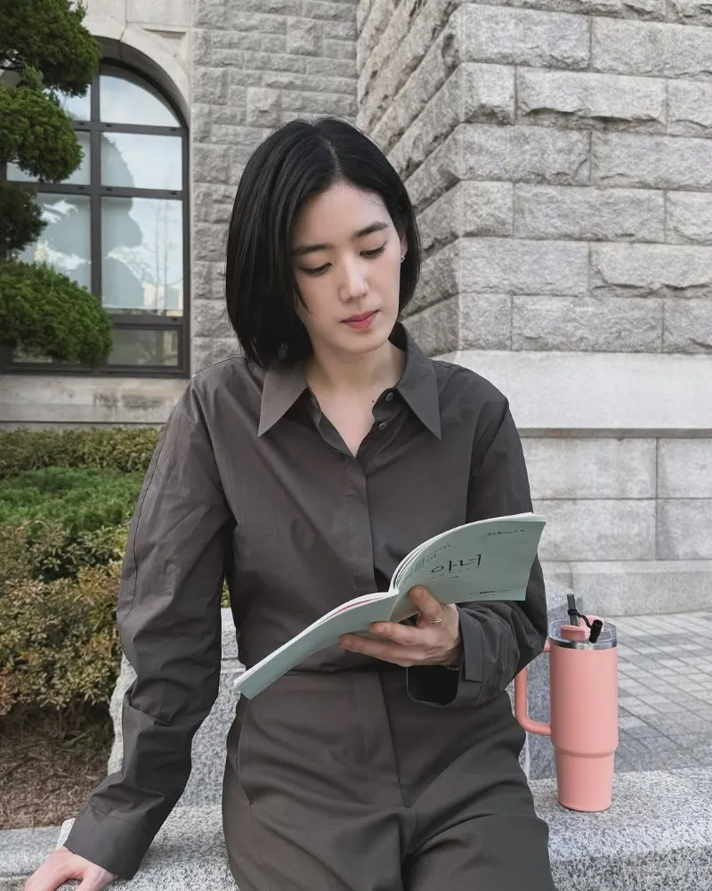 Jung Eun-chae From ‘Honor’ Refocuses on Script Work Amid Lee Na-young’s Absence