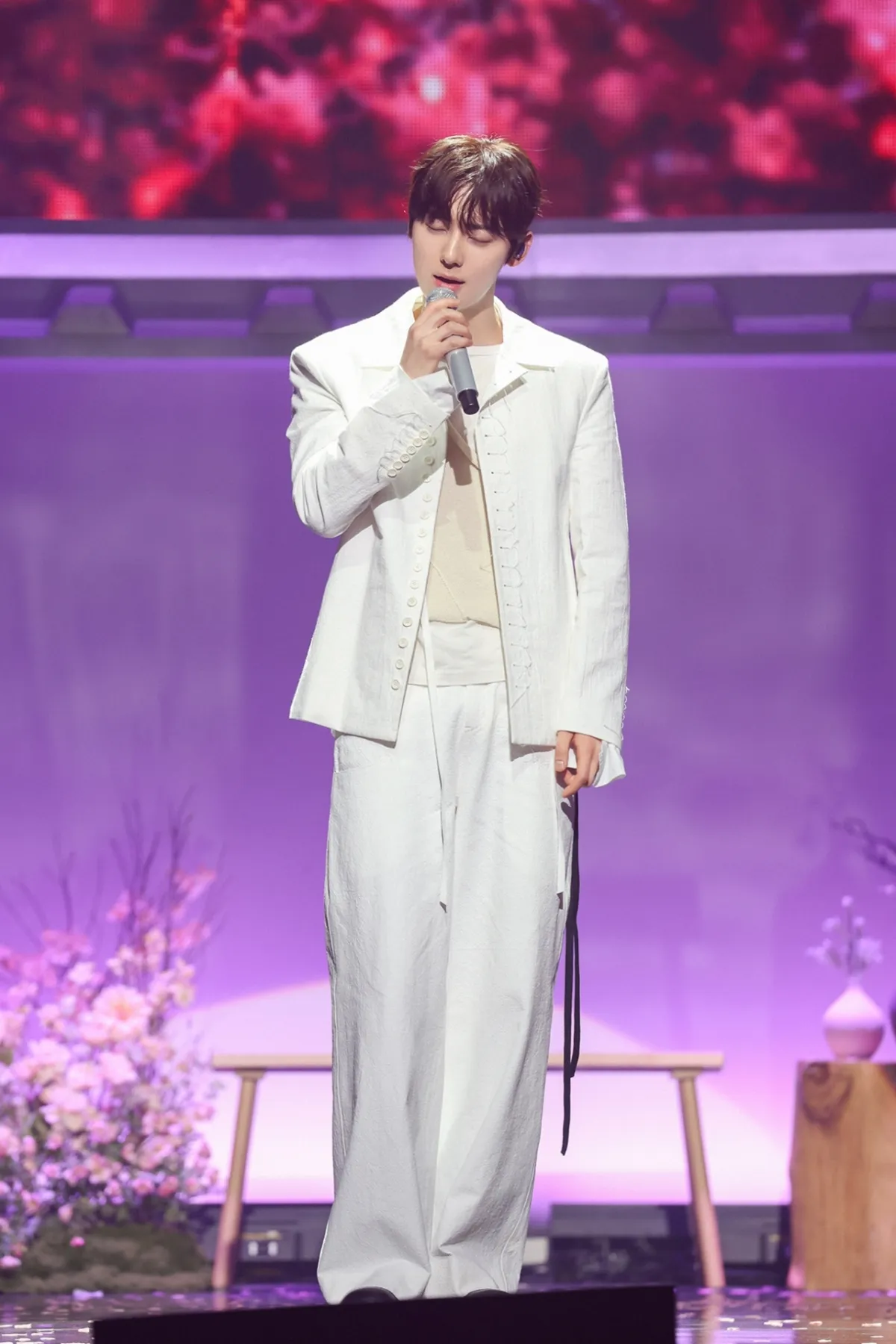 ฮวังมินฮยอน, แฟนมีตติ้ง, เพลงใหม่, ญี่ปุ่น, Truth, วอนนาวัน, นิวอีสต์, สตัดดี้กรุ๊ป ซีซัน 2