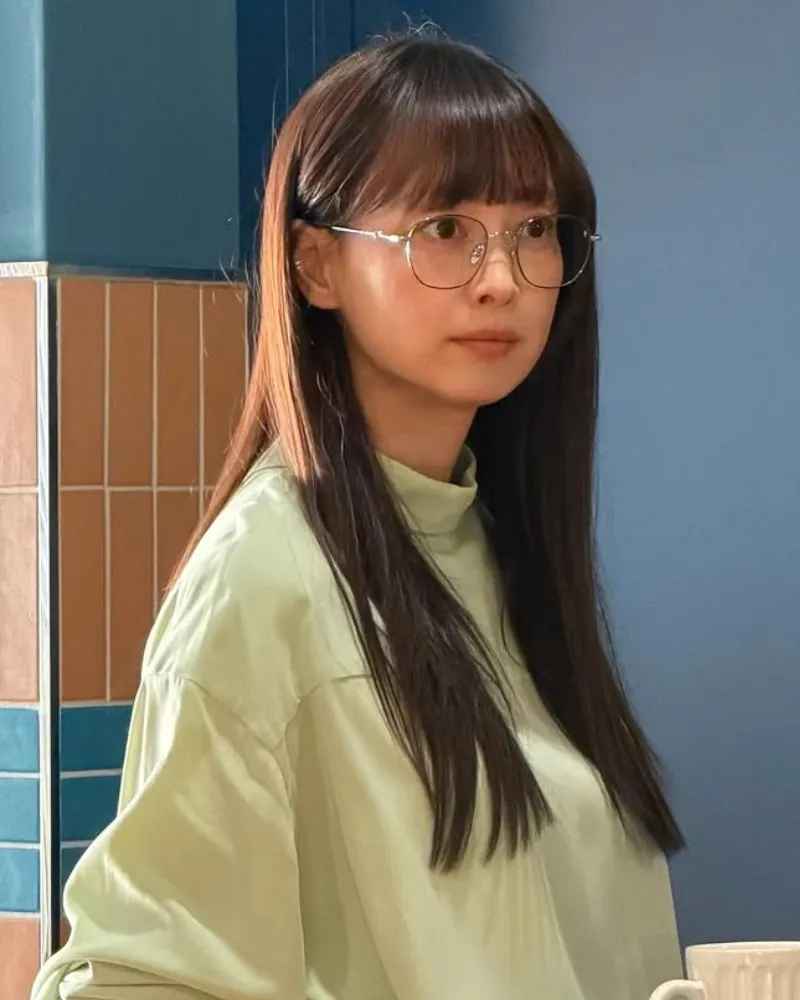 Lee Na-young (♥ Won Bin) divulga B-cuts do set de 'Honor'... 'beleza andrógina pura'