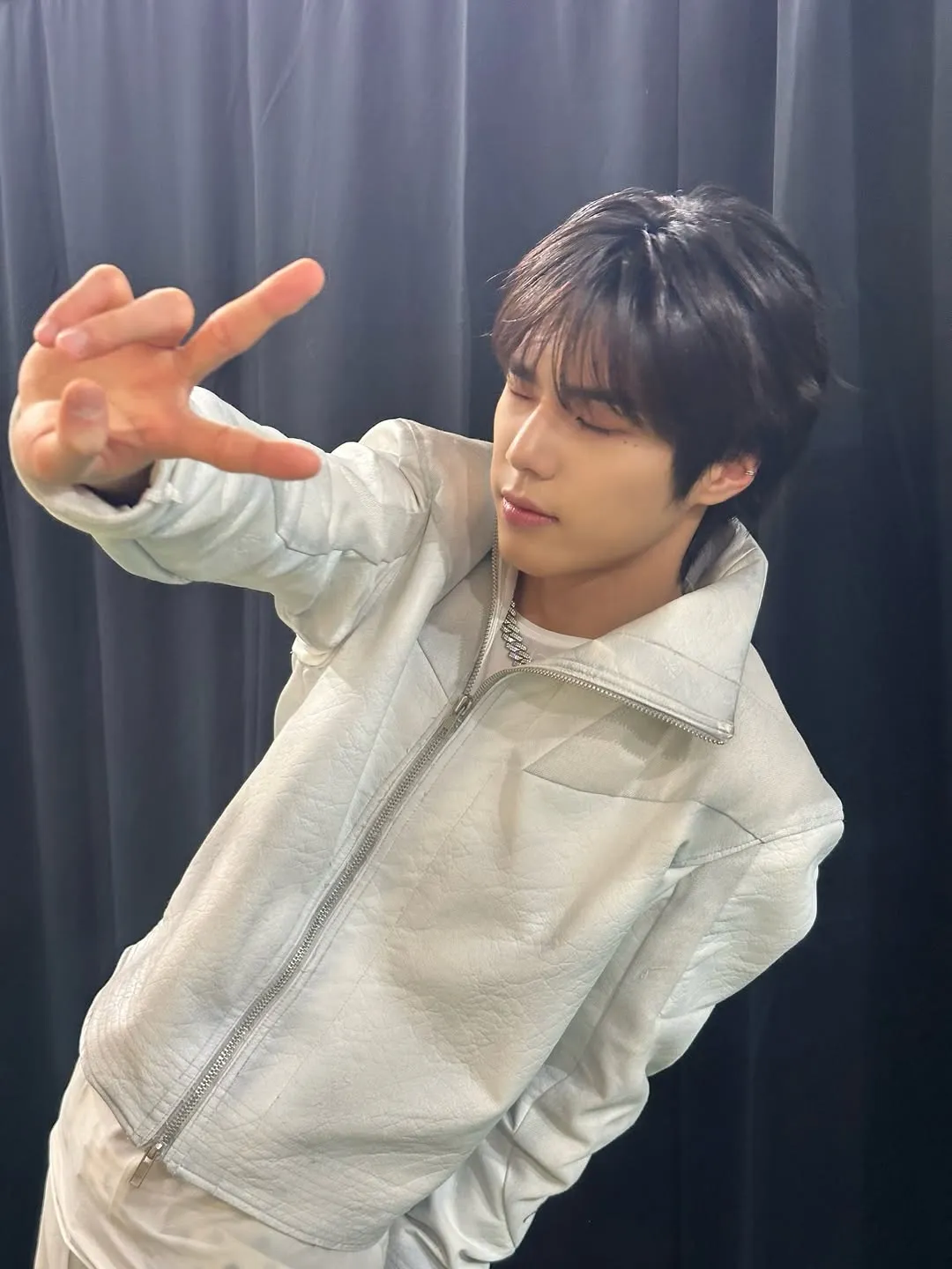 82MAJOR, Hwang Seongbin, thần tượng, Instagram, tour