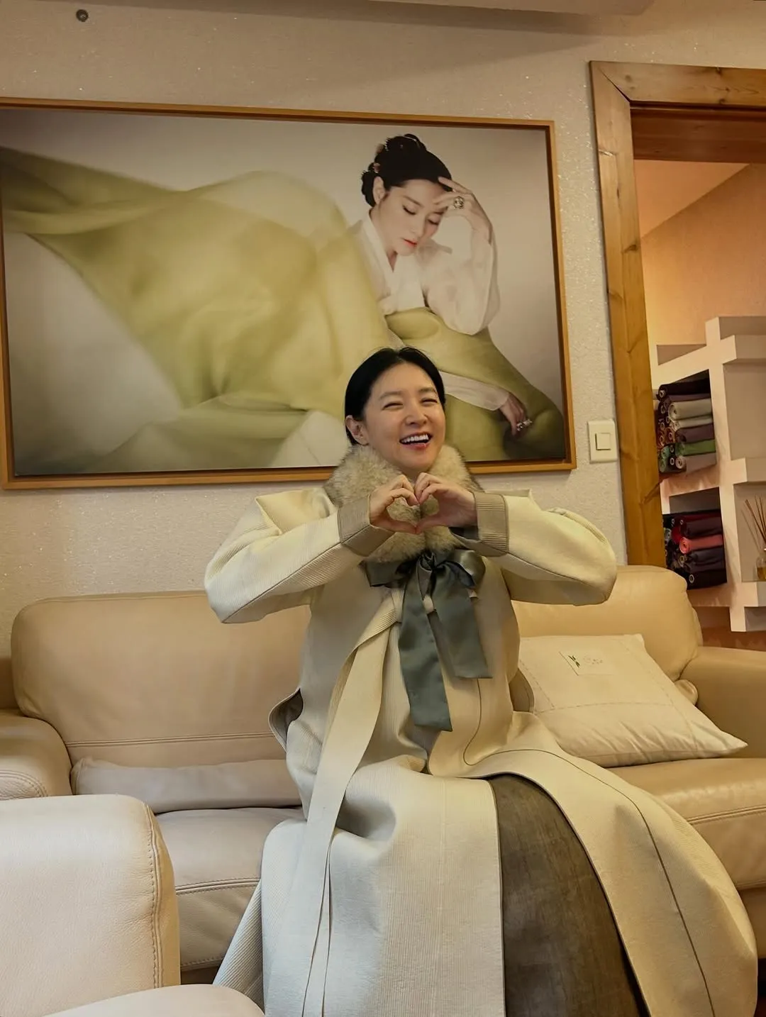 李英爱, 新年问候, Instagram, 演员, 大长今, 《恩洙的好日子》, 个人色彩, 韩服